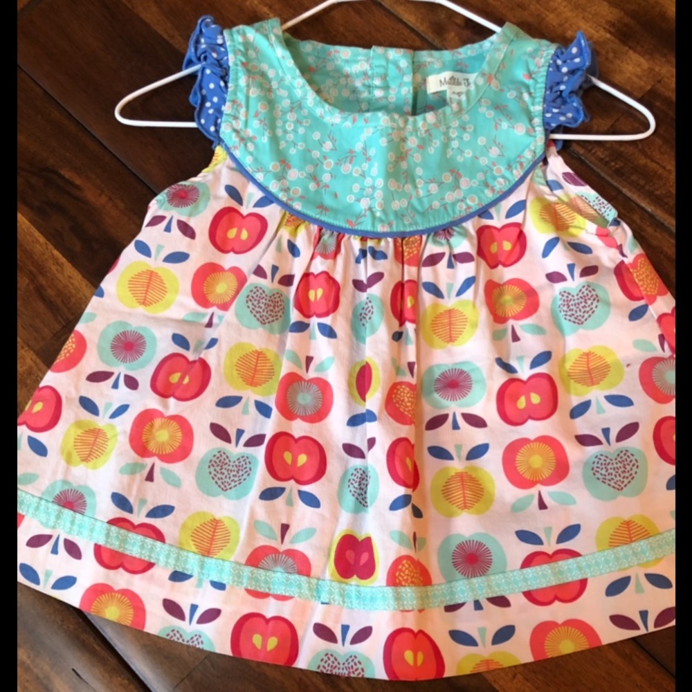 Never Worn Matilda Jane short sleeve top size 6